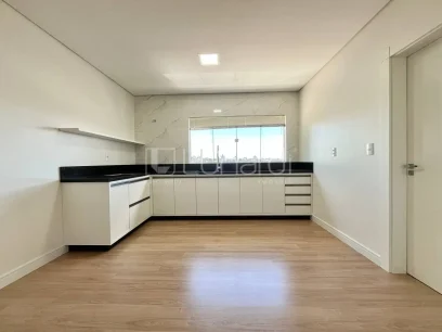 Foto Apartamento com 2 Dormitórios