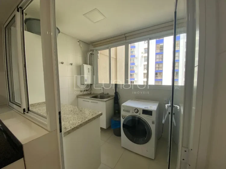 Apartamento com 3 Dormitórios