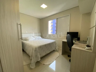 Foto Apartamento com 3 Dormitórios