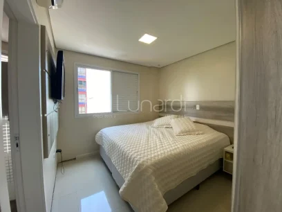 Foto Apartamento com 3 Dormitórios