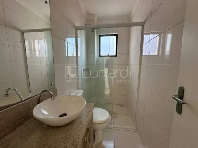 Foto Apartamento com 2 Dormitórios