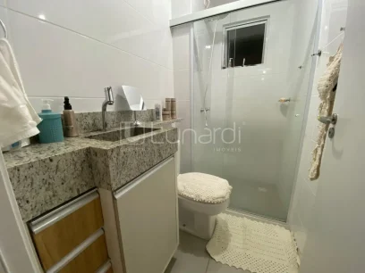 Foto Apartamento com 2 Dormitórios