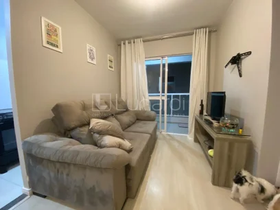 Foto Apartamento com 2 Dormitórios