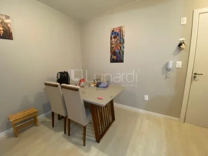 Foto Apartamento com 2 Dormitórios