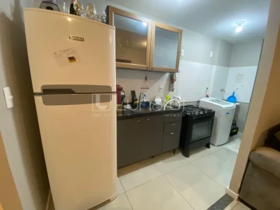 Foto Apartamento com 2 Dormitórios