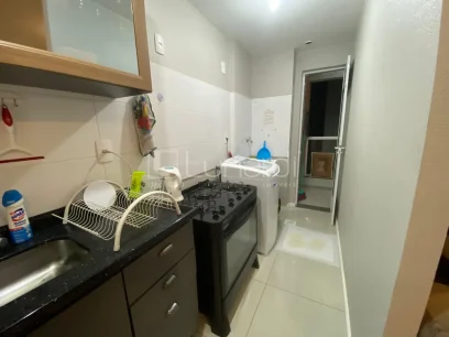 Foto Apartamento com 2 Dormitórios