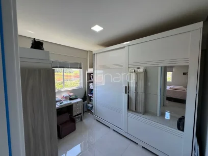 Foto Apartamento com 2 Dormitórios