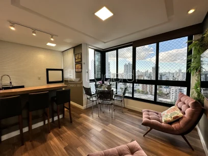 Foto Apartamento com 3 Suítes