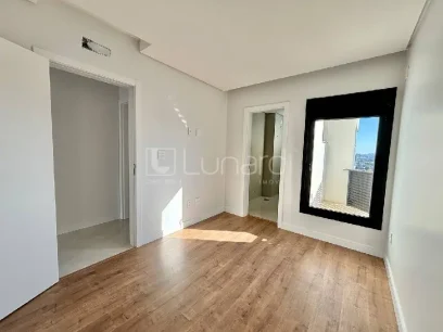 Foto Apartamento com 3 Suítes