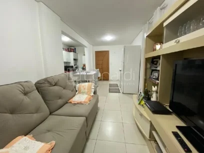 Apartamento com 2 Dormitórios