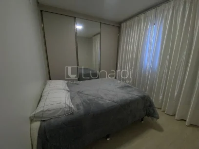 Foto Apartamento com 2 Dormitórios