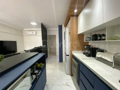 Foto Apartamento com 2 Suítes