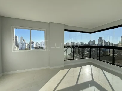 Foto Apartamento com 2 Suítes