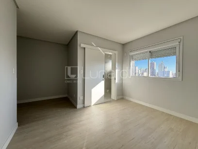 Foto Apartamento com 2 Suítes