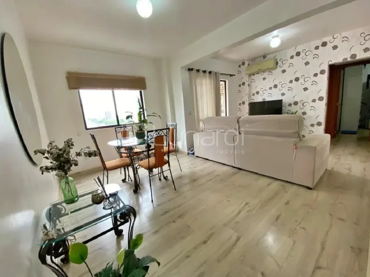 Apartamento com 2 Dormitórios