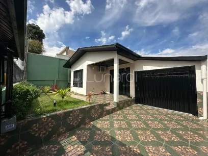 Casa com 3 Dormitórios