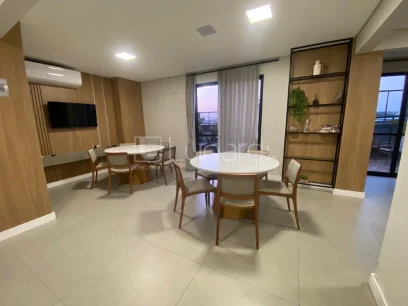 Foto Apartamento com 2 Dormitórios