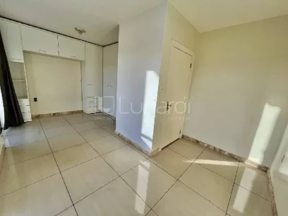 Foto Casa com 2 Dormitórios