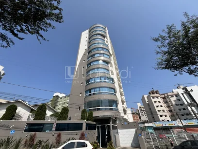 Apartamento com 3 Dormitórios