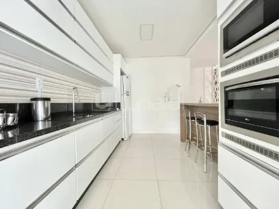 Foto Apartamento com 2 Dormitórios