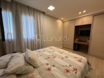 Foto Apartamento com 3 Dormitórios