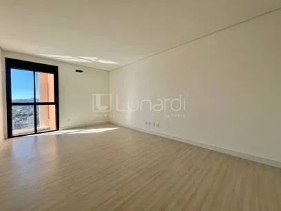 Foto Apartamento com 3 Suítes