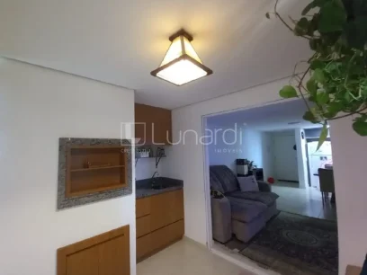 Apartamento com 2 Dormitórios