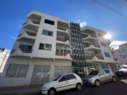 Apartamento com 3 Dormitórios