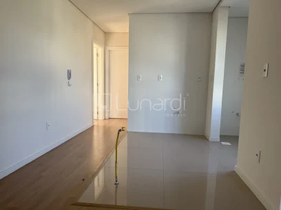 Foto Apartamento com 2 Dormitórios