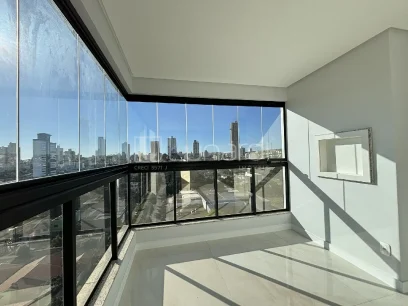 Foto Apartamento com 2 Suítes