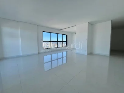 Foto Apartamento com 3 Suítes