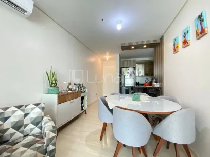 Apartamento com 2 Dormitórios