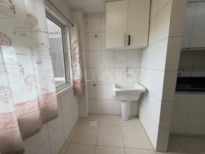 Foto Apartamento com 2 Dormitórios