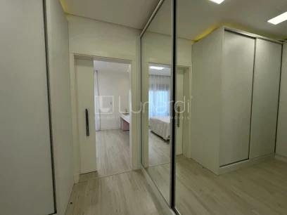 Foto Apartamento com 3 Suítes