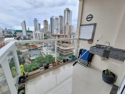 Foto Apartamento com 3 Dormitórios