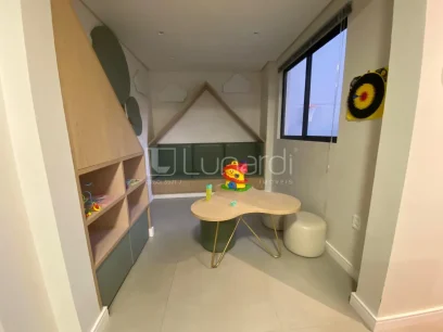 Foto Apartamento com 2 Dormitórios