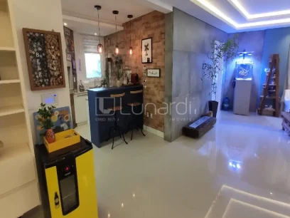 Foto Apartamento com 3 Suítes