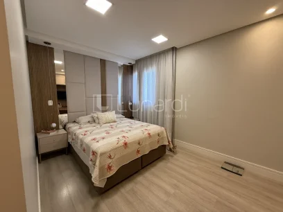 Foto Apartamento com 3 Dormitórios