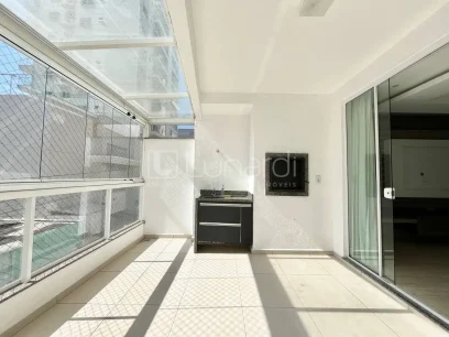 Foto Apartamento com 3 Dormitórios