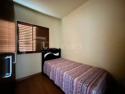 Foto Casa com 4 Dormitórios