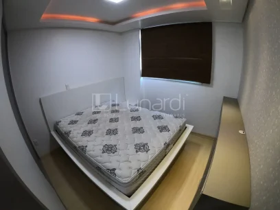 Foto Apartamento com 2 Dormitórios