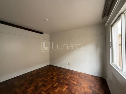 Foto Apartamento com 3 Dormitórios