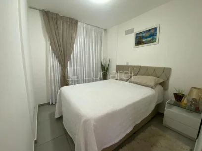 Foto Apartamento com 2 Dormitórios