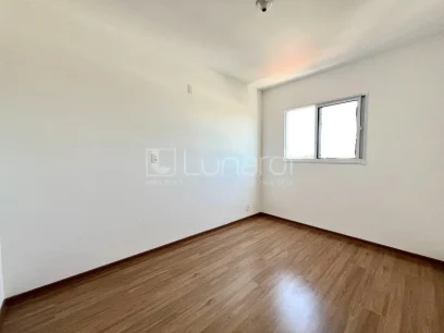 Foto Apartamento com 2 Dormitórios