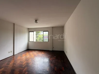 Foto Apartamento com 3 Dormitórios