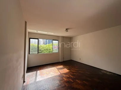 Foto Apartamento com 3 Dormitórios