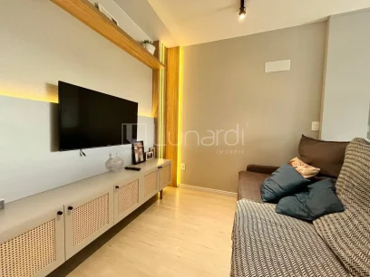 Foto Apartamento com 2 Dormitórios