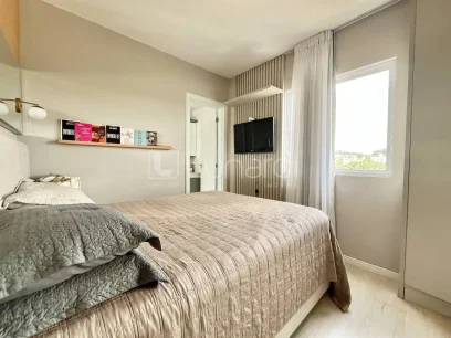 Foto Apartamento com 2 Dormitórios