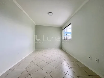 Apartamento com 1 Dormitório