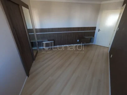 Foto Apartamento com 2 Dormitórios